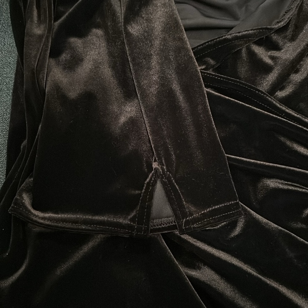 MSK Evening Velvet Rushed Blouse - Picture 5 of 7